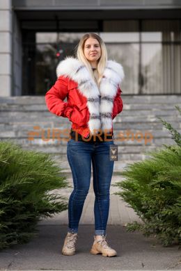 фотогорафія Червона коротка парка з хутром арктичної лисиці в онлайн крамниці хутряного одягу https://furstore.shop