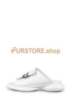 фотогорафия Белые женские шлепки TOPS в магазине женской меховой одежды https://furstore.shop