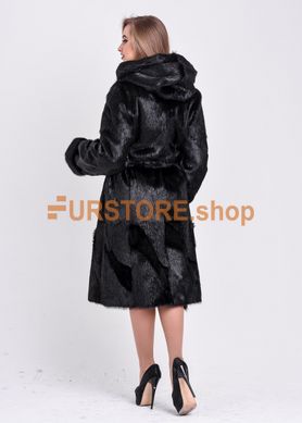 фотогорафия Чёрная женская шуба из стриженой нутрии в магазине женской меховой одежды https://furstore.shop