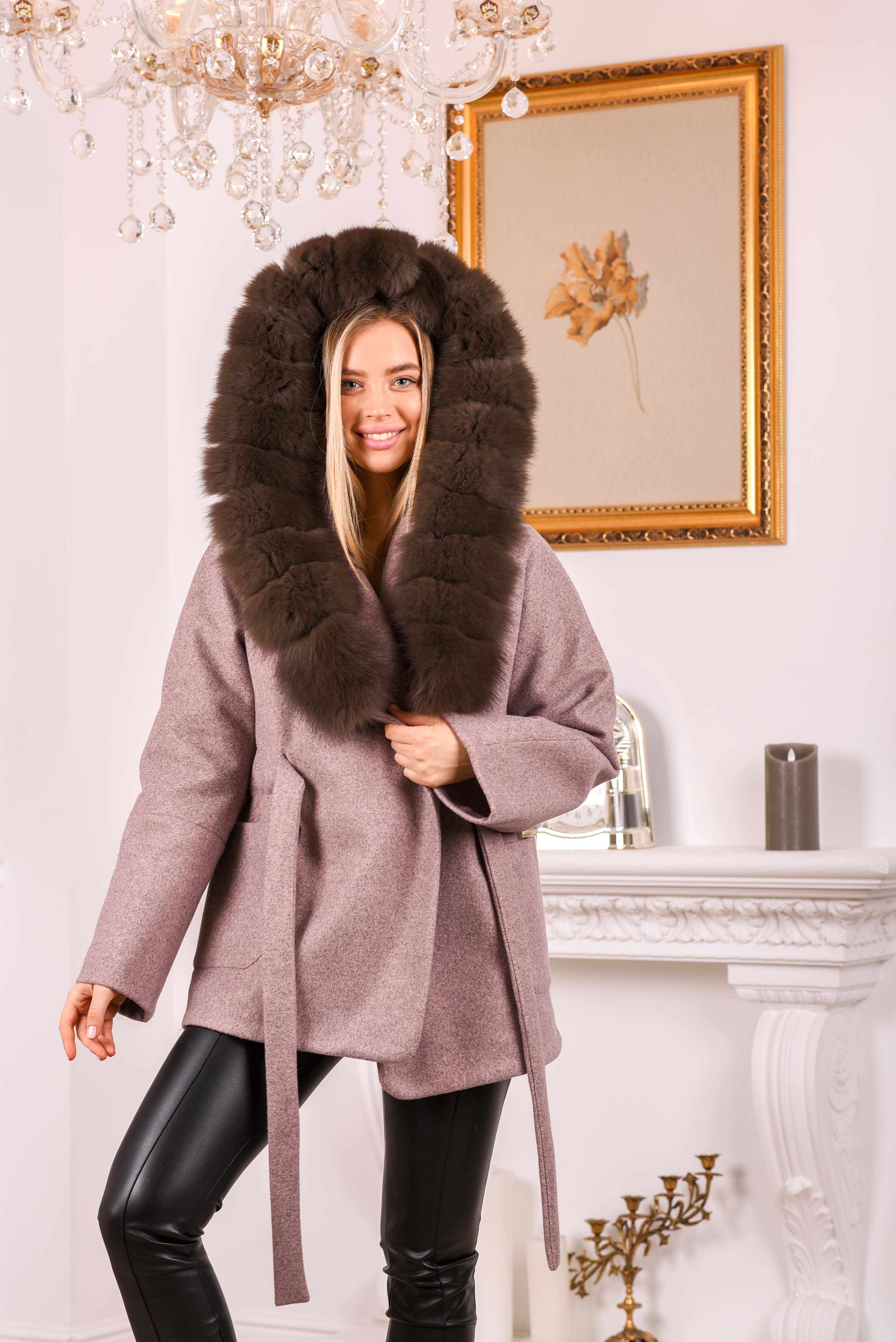 Coat with hood and sable fur