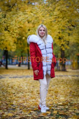 фотогорафия Меховая парка с песцом альбиносом в магазине женской меховой одежды https://furstore.shop
