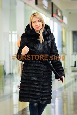 photographic Long mink fur coat in the women's fur clothing store https://furstore.shop