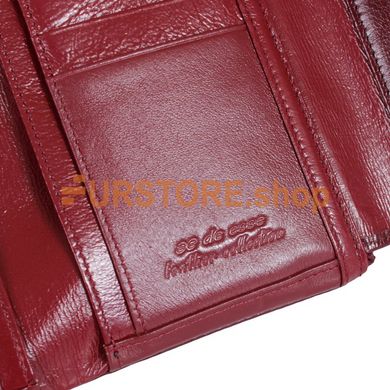 фотогорафия Кошелек de esse LC63601-64D Бордовый в магазине женской меховой одежды https://furstore.shop