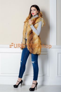 фотогорафия Жилетка из лисы, натуральный мех в магазине женской меховой одежды https://furstore.shop