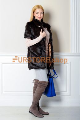 фотогорафия Женский полушубок FurStore в магазине женской меховой одежды https://furstore.shop