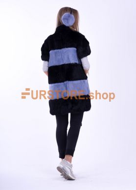 фотогорафия Комбинированная меховая жилетка, серая с черным в магазине женской меховой одежды https://furstore.shop