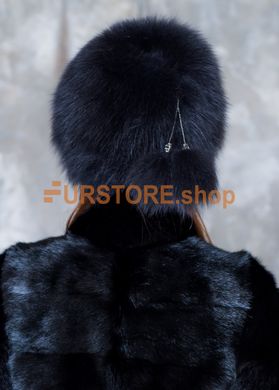 фотогорафия Зимняя меховая шапка из песца в магазине женской меховой одежды https://furstore.shop