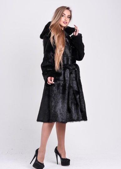 фотогорафия Зимняя шуба - колокольчик из стриженого меха нутрии в магазине женской меховой одежды https://furstore.shop