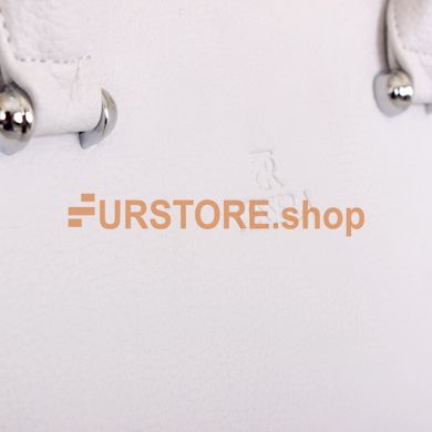 фотогорафия Сумка de esse T37058-701 Белая в магазине женской меховой одежды https://furstore.shop