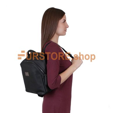 фотогорафия Сумка-рюкзак de esse D2364C-4001 Черная в магазине женской меховой одежды https://furstore.shop