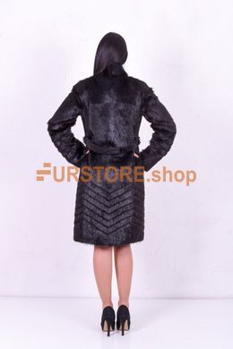 фотогорафия Шуба с типом стрижки "ёлочка" из нутрии в магазине женской меховой одежды https://furstore.shop