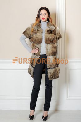 фотогорафия Меховая жилетка с капюшоном, натуральный мех в магазине женской меховой одежды https://furstore.shop