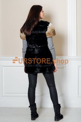 фотогорафия Меховая жилеточка из кролика, рукав одна четверть в магазине женской меховой одежды https://furstore.shop