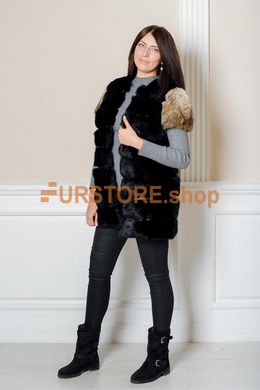 фотогорафия Меховая жилеточка из кролика, рукав одна четверть в магазине женской меховой одежды https://furstore.shop