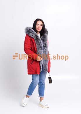 фотогорафия Красная куртка парка с мехом песца в магазине женской меховой одежды https://furstore.shop