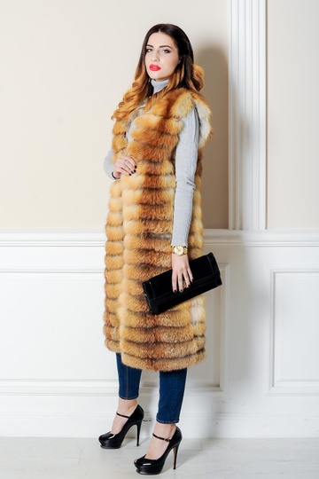 photographic Long fox fur vest in the women's fur clothing store https://furstore.shop