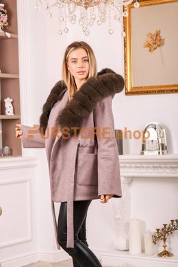 фотогорафия Пальто с капюшоном и мехом под соболь в магазине женской меховой одежды https://furstore.shop