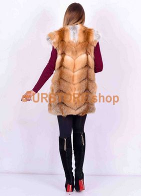 фотогорафия Женская жилетка из лисы в магазине женской меховой одежды https://furstore.shop