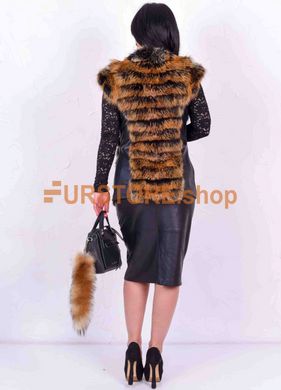 photographic Women's leather vest with fox fur in the women's fur clothing store https://furstore.shop