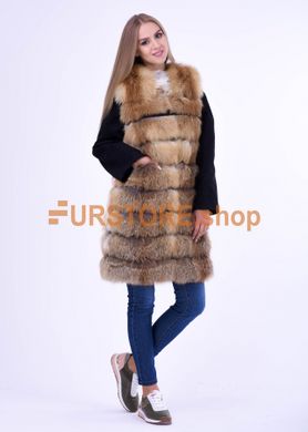 фотогорафія Хутряна жилетка з лисиці, з рукавами з замша на змійці в онлайн крамниці хутряного одягу https://furstore.shop