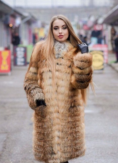 photographic Long fur transforming vest made of fox in the women's fur clothing store https://furstore.shop