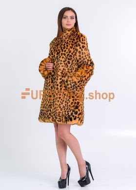 фотогорафия Леопардовый полушубок, натуральный мех в магазине женской меховой одежды https://furstore.shop