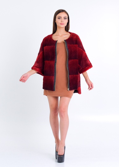 фотогорафия Меховой свитер на молнии в магазине женской меховой одежды https://furstore.shop