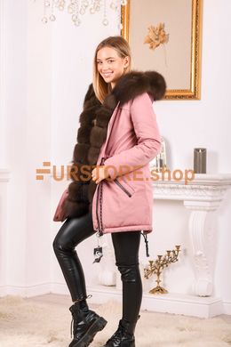 фотогорафия Розовая парка с роскошным мехом под соболь в магазине женской меховой одежды https://furstore.shop