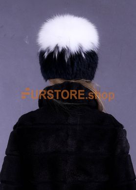 фотогорафія Меховая женская шапка из натурального меха белого песца в онлайн крамниці хутряного одягу https://furstore.shop