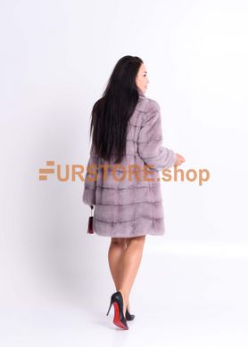 фотогорафия Лавандовая норковая шуба трансформер в магазине женской меховой одежды https://furstore.shop