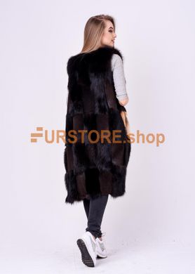 фотогорафия Длинная жилетка из натуральных мехов с накладными карманами из лисы в магазине женской меховой одежды https://furstore.shop