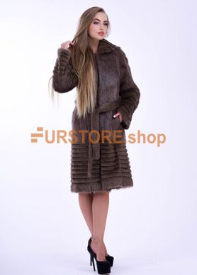фотогорафия Светло коричневая зимняя шуба из натурального меха нутрии в магазине женской меховой одежды https://furstore.shop