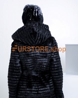 фотогорафия Зимняя меховая шапка из кролика, женская в магазине женской меховой одежды https://furstore.shop