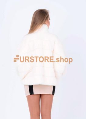 фотогорафія Біла норкова шуба, модель кажан в онлайн крамниці хутряного одягу https://furstore.shop
