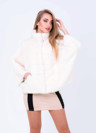 photographic White mink coat, bat model in the women's fur clothing store https://furstore.shop