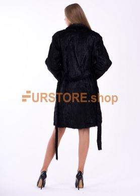 фотогорафия Женская шуба из меха нутрии, воротник стойка в магазине женской меховой одежды https://furstore.shop