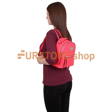 фотогорафия Сумка-рюкзак de esse DS23786-64 Ярко-красная в магазине женской меховой одежды https://furstore.shop