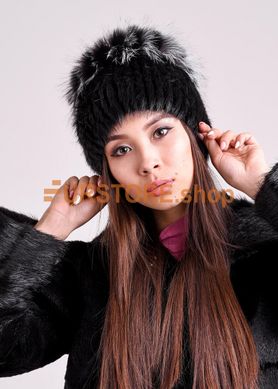 фотогорафия Женская зимняя шапка из натурального меха чернобурки и нутрии в магазине женской меховой одежды https://furstore.shop