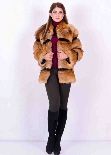 фотогорафія Коротка шуба з лисиці в онлайн крамниці хутряного одягу https://furstore.shop