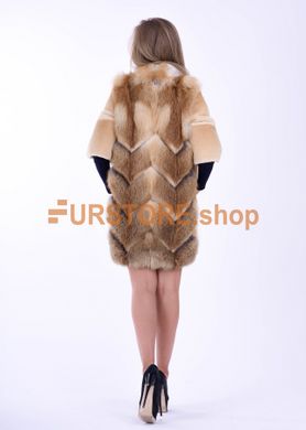 фотогорафія Шуба з лисиці з коротким рукавом в онлайн крамниці хутряного одягу https://furstore.shop